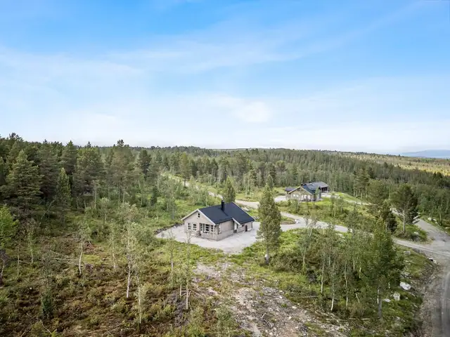 Meget pen nyoppført fritidsbolig med moderne uttrykk, flott utsikt, 2 soverom, stor hems etc — bilde 6