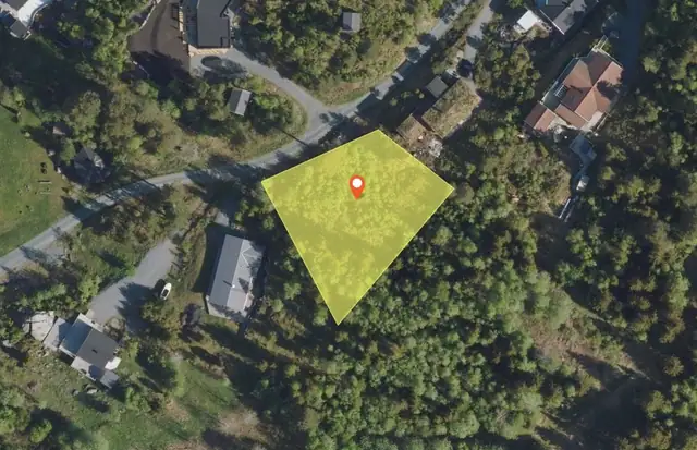 Rare opportunity: large natural plot close to the sea with great views in a sought-after cabin area with its own marina — image 11