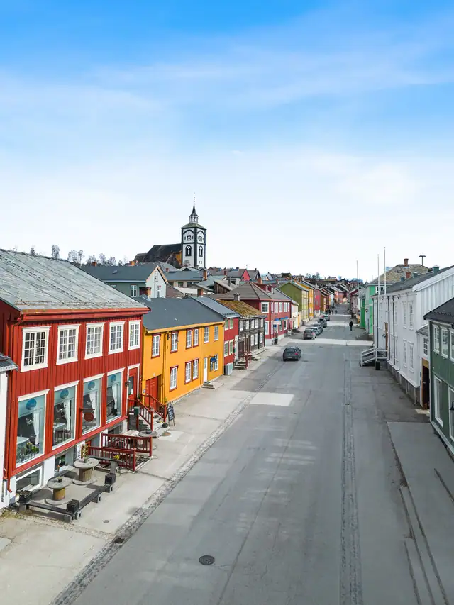 Flott & sentral næringseiendom med mulighet for bolig i øvre etasjer i hjertet av Røros Sentrum. Profilert beliggenhet. — bilde 5