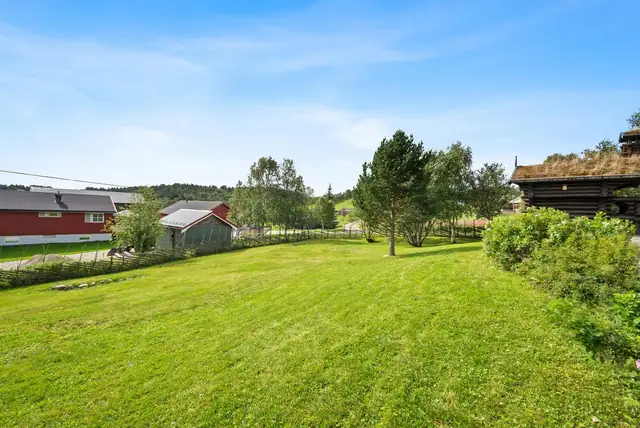 Særegen & pen eiendom med flott beliggenhet. Ingen boplikt! Herlige sol- & utsiktsforhold. — bilde 6