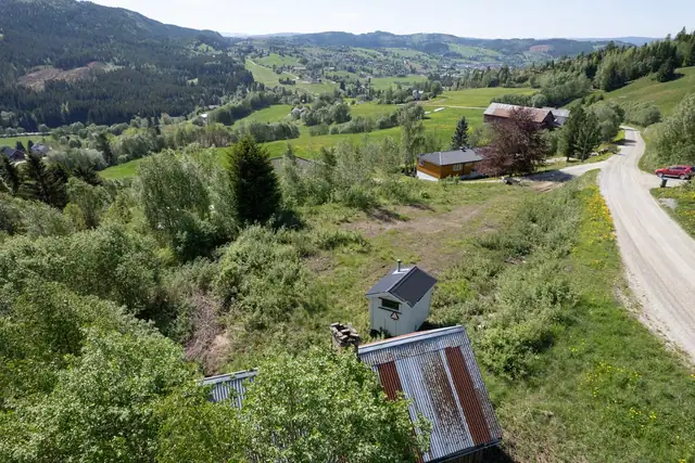 Stor boligtomt med fantastisk utsikt og svært gode solforhold | Vei/vann/strøm lagt like ved tomtegrense — bilde 11