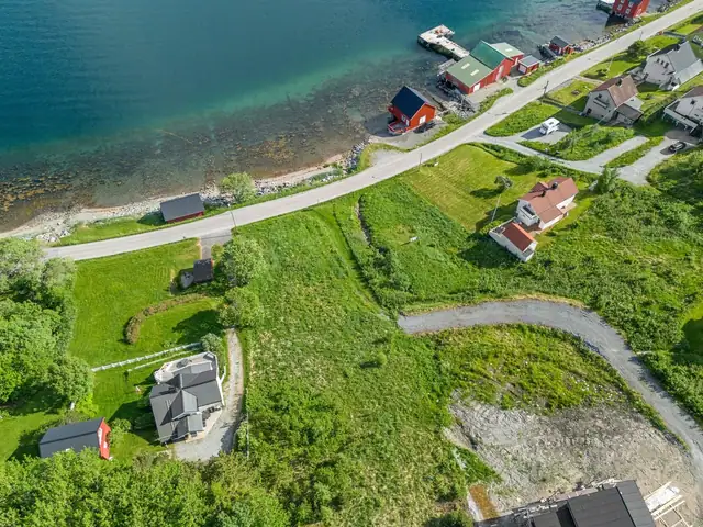 Harsvika på Stokkøya i Åfjord kommune er et attraktivt feriområde. Åfjord er kjent for sin vakre natur, og gode frilufts muligheter.