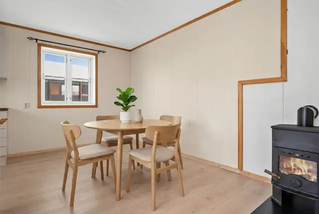 Central 3-room flat in Tolga centre. Good sun. Walking distance to everyday amenities & public transport. — image 11