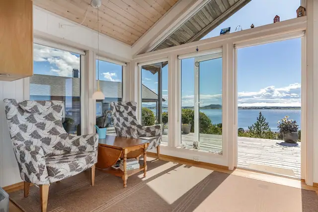 Ut til terrasse