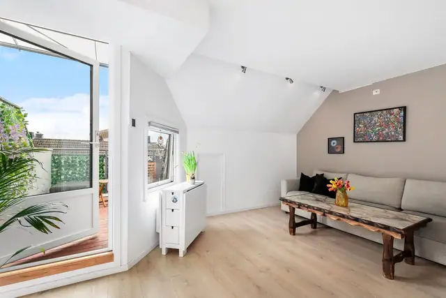 Stue/kjøkken er på 17,5m² og har adkomst til kneloft på 4m².
