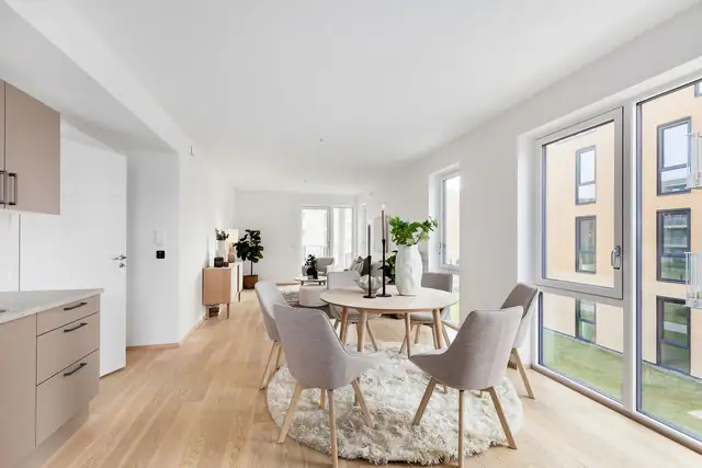 Hangaren har leiligheter for både små og store familier.