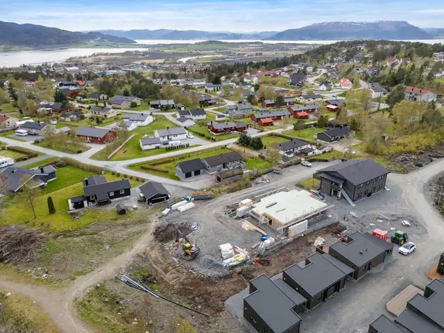 Bortenfor 4-mannsboligen som nå er under bygging, vil den siste boligen ligge.