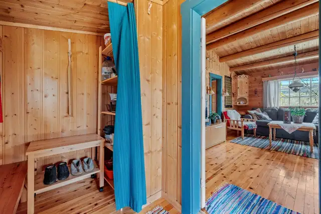 Cosy cabin cluster with cabin, annexe and outbuilding - 2 bedrooms + beds in the annexe - Electricity - Year-round road — image 7