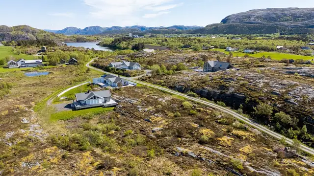 Sun-drenched leisure plot on Lysøya - Road access all the way - Sea views - Boat berth — image 7