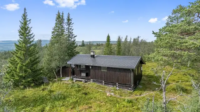 Frittliggende og sjarmerende hytte - Gode sol og utsiktsforhold - Flott turterreng i alle retninger — bilde 5