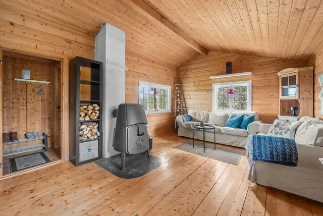 Frittliggende og sjarmerende hytte - Gode sol og utsiktsforhold - Flott turterreng i alle retninger — bilde 8