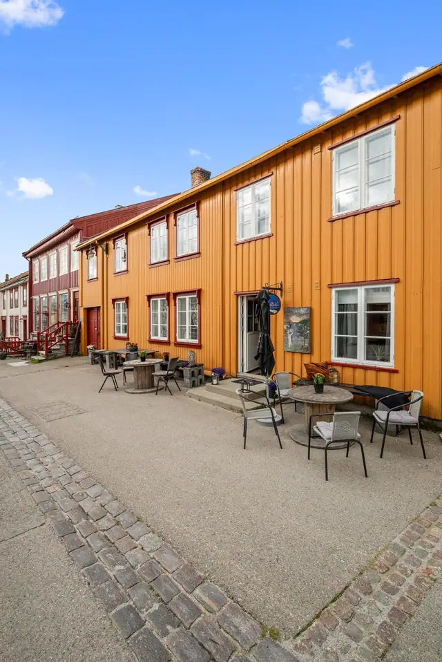 Innholdsrik og sjarmerende tomannsbolig meget sentralt på Røros. Eiendommen må sees! — bilde 5