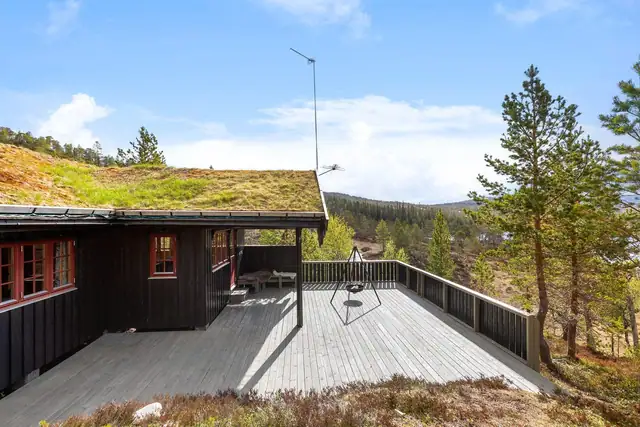Pen og velholdt hytte med skjermet og idyllisk beliggenhet | Fantastisk utsikt | Svært gode solforhold — bilde 11