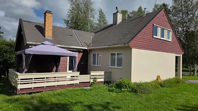 Innholdsrik enebolig med sentral og attraktiv beliggenhet. Stor tomt. — bilde 8