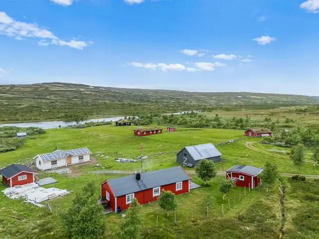 Superb holiday property with outbuilding in scenic surroundings at Meiåvollan. Great location not far from Øyungen. — image 4