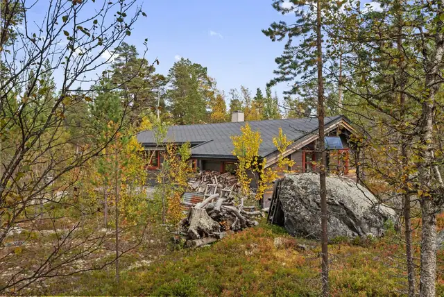 Godt vedlikeholdt lafthytte beliggende i attraktive Synnervika hytteområde ved Femunden. Båtplass. — bilde 9
