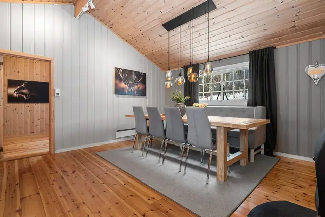 Romslig hytte med flotte utsikts- & solforhold. Kort avstand til Glåmos og Røros. Ring hytta varm. — bilde 6