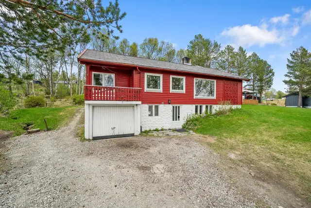 Versatile detached house in need of refurbishment. Bedsit. Large 1.3 mål plot in a sought-after location in Vola. — image 5
