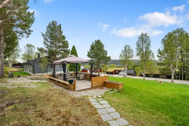 Versatile detached house in need of refurbishment. Bedsit. Large 1.3 mål plot in a sought-after location in Vola. — image 9