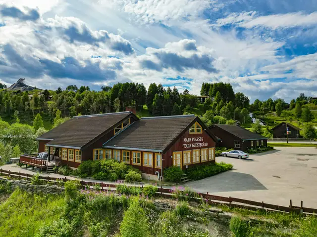 Commercial property with great potential in Tolga centre! 1,250 m² of commercial space! — image 3