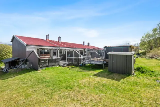 Lys og fint rekkehus beliggende i familievennlig boligområde - 3 soverom og 2 stuer! Gode solforhold og garasjeplass — bilde 6