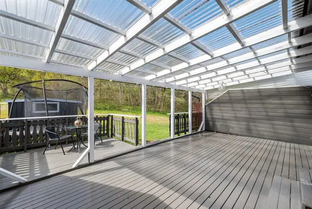 Lys og fint rekkehus beliggende i familievennlig boligområde - 3 soverom og 2 stuer! Gode solforhold og garasjeplass — bilde 8