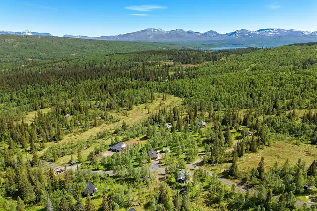 Velholdt hytte med 6 sengeplasser – Flat og lettstelt tomt – Helårsvei helt frem – Kort vei til Stugudalen — bilde 4