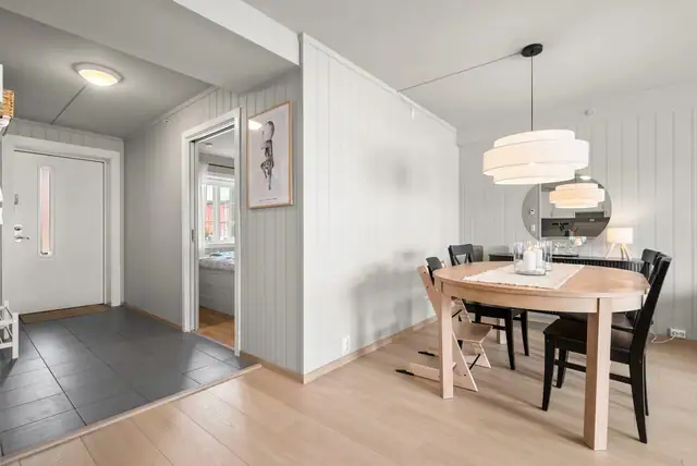 Arealeffektiv selveierleilighet med meget sentral beliggenhet. Parkeringsplass. Vannbåren varme. Heis. — bilde 5