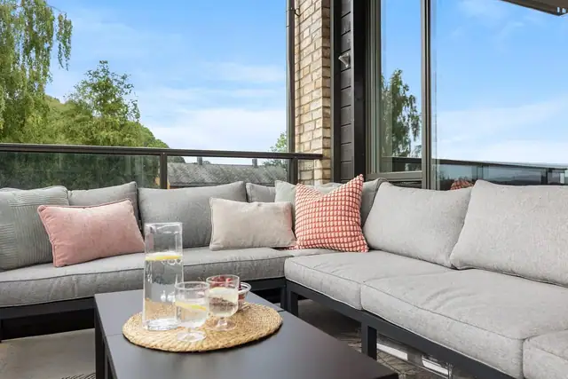 Innflyttingsklar 3-r hjørneleilighet fra 2023 | 10 m² balkong | P-plass m/lader | TG0/TG1 | Heis | Fjernvarme | Utsikt! — bilde 8