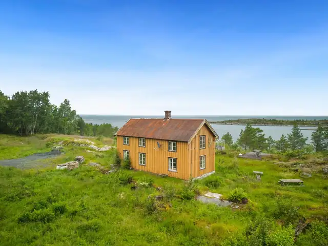 Kjørsvikbugen - Taftøyan - Sjelden eiendom med storslagen utsikt mot skipsleia. Oppussingsobjekt! — bilde 9