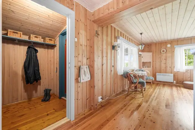 En sjarmerende fritidsbolig med kort vei til Røros og utsikt mot Storhittersjøen! Selges møblert! — bilde 11