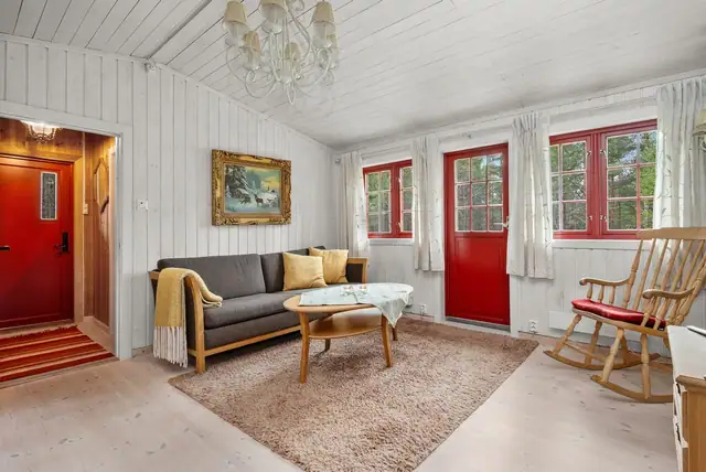 Naturskjønn & sjarmerende hytte på Røros. Ca 3. km fra sentrum. Vedovn. Bilvei helt frem. Innlagt strøm, vann og avløp. — bilde 7