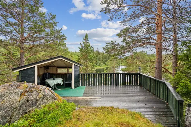 Velkommen til Haftortjennvegen 302! En velholdt fritidseiendom med skjermet og idyllisk beliggenhet | Bilvei helt frem — bilde 3