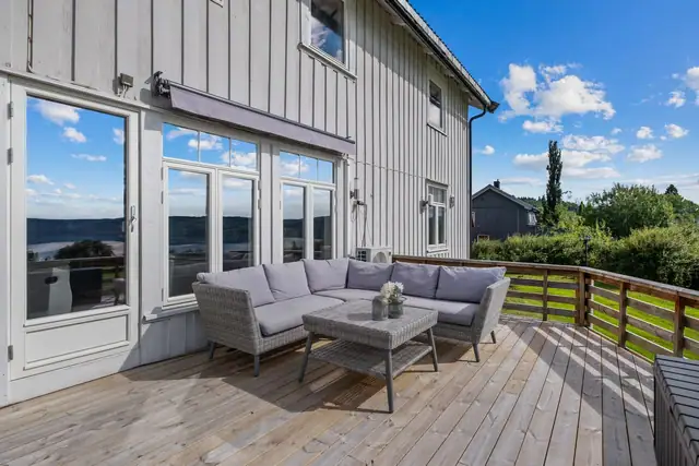 Meget innholdsrik og velholdt enebolig med fantastisk utsikt over Selbusjøen | Stor tomt | Gode solforhold | Garasje — bilde 11
