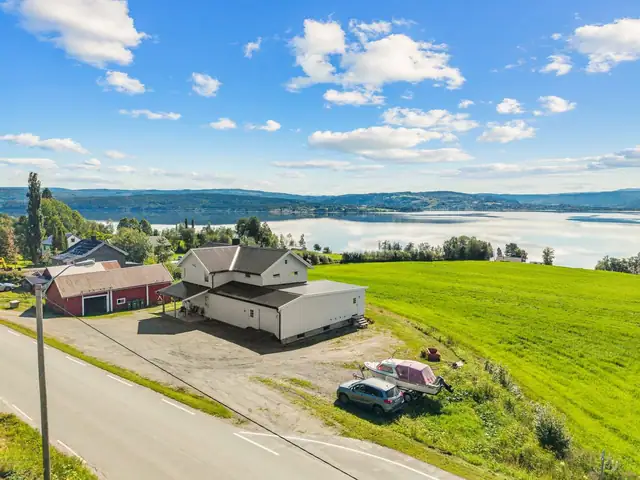 Uhindret utsikt over Selbusjøen