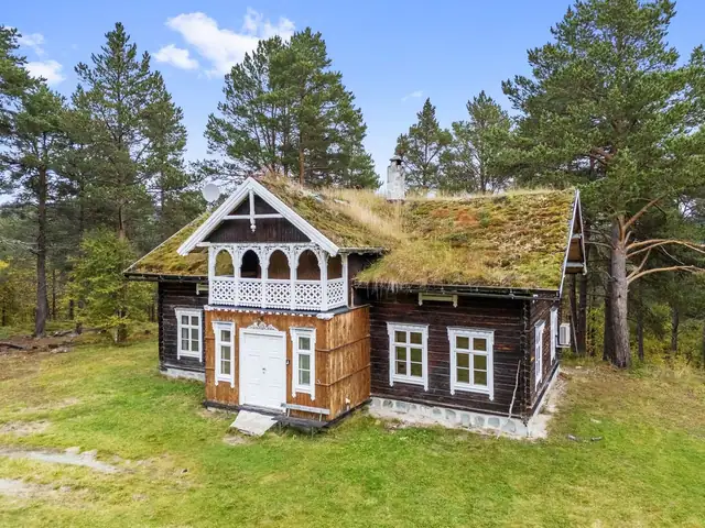Sjarmerende og innholdsrik bolig med naturskjønne omgivelser. Kort vei til Os sentrum. 4 soverom. Garasje. Nytt kjøkken! — bilde 3