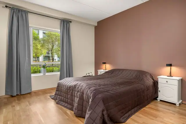 Svært romslig soverom på hele 14m2