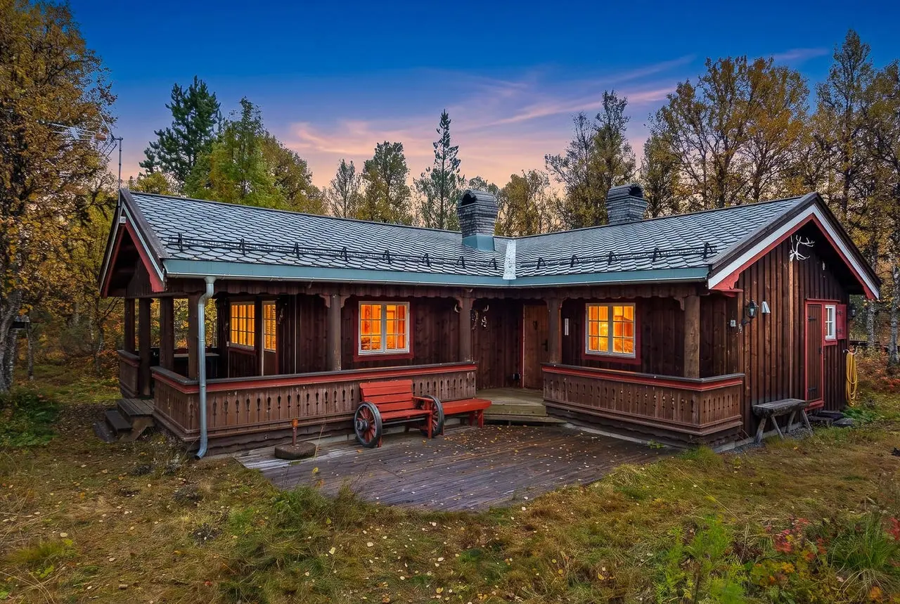 Pikhaugveien 17, Glåmos