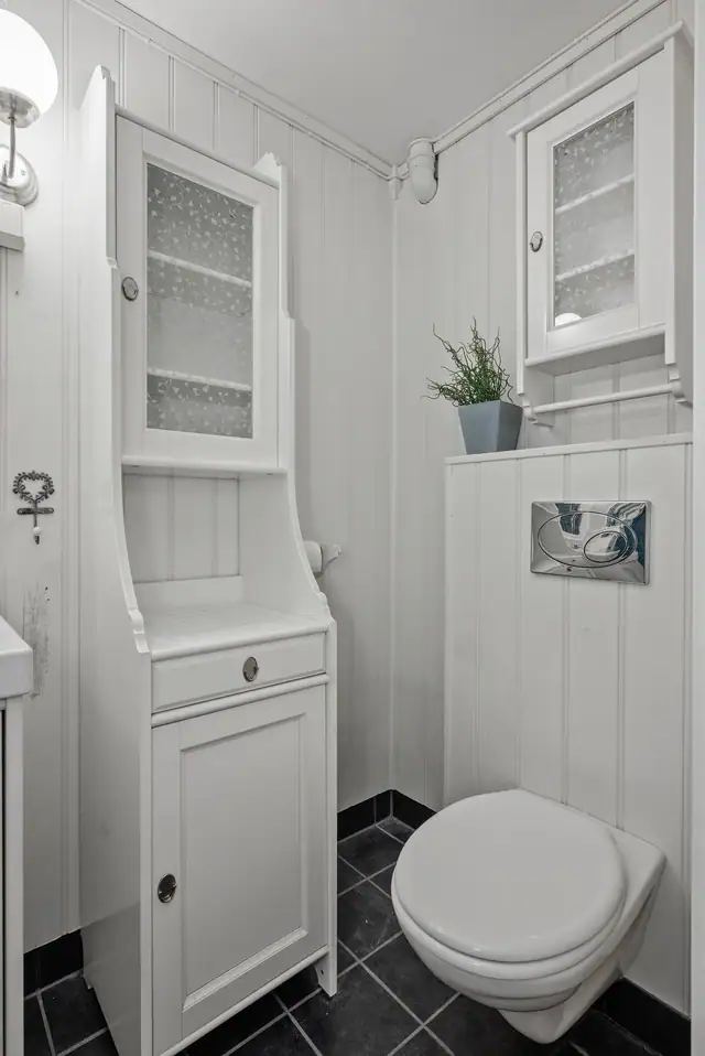 Enebolig i naturskjønne omgivelser. Gode solforhold. 3 soverom. Garasje. Kort vei til Røros sentrum. Ingen boplikt! — bilde 10